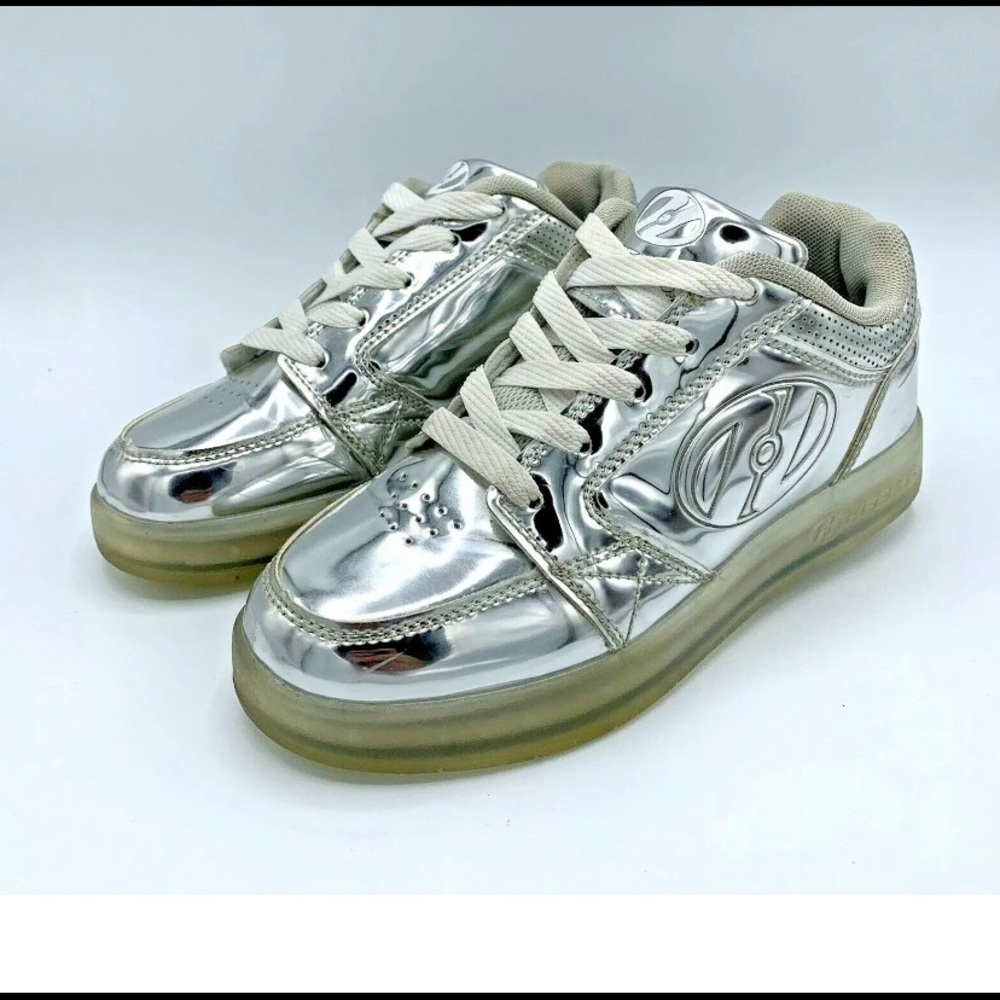 Heelys Silver Premium 1 Lo Light Up Skate Shoes